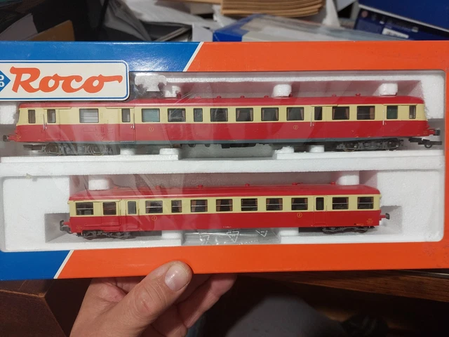 LIMA 208177L - Autorail XAB + remorque XRABD Région Centre SNCF en HO LIMA 208177L - Autorail XAB + remorque XRABD Région Centre SNCF en HO